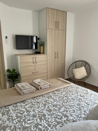 Bedroom 2, Apartmani Pernjak, Pag