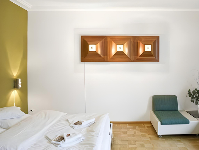 Bedroom 18