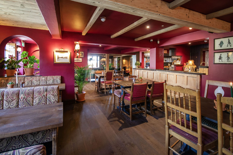 Food & Drinks 4, The White Hart, Swindon