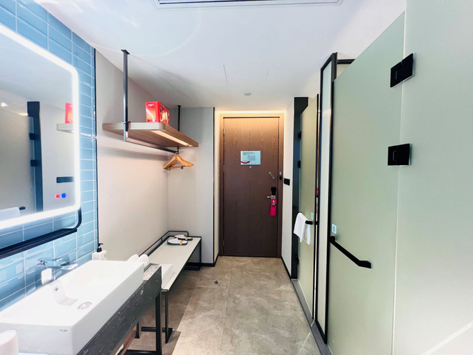 Bathroom 3, Echarm Hotel Changsha Huanghua Airport, Changsha