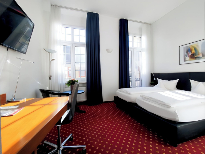 Bedroom 5, Hotel Schwert, Rastatt