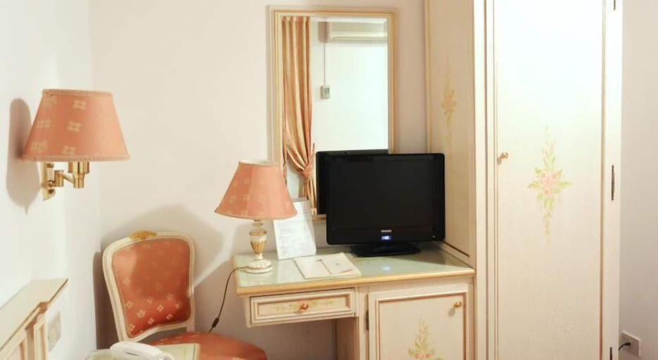 Bedroom 3, Hotel Ambassador Tre Rose, Venezia