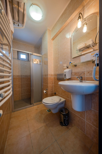 Bathroom 5, Lopera Beach Hotel, Edremit