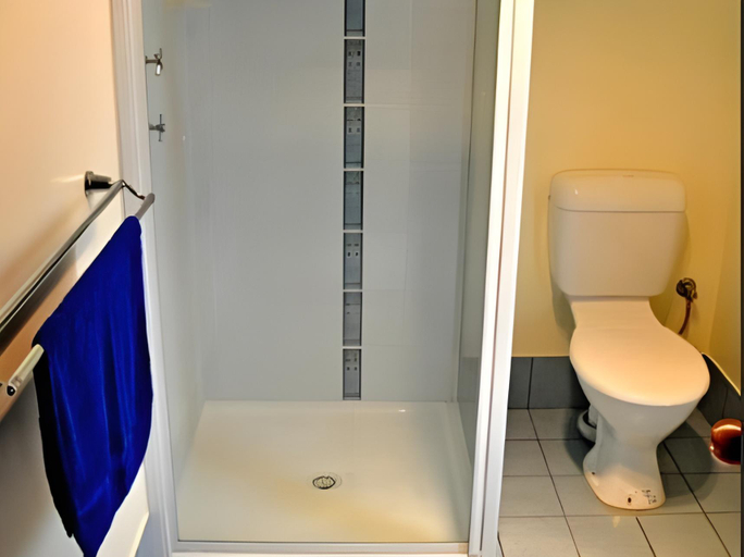 Bathroom 5