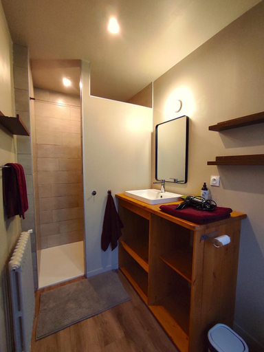 Others 4, Suite - Chambre Cherry Plum, Seine-et-Marne