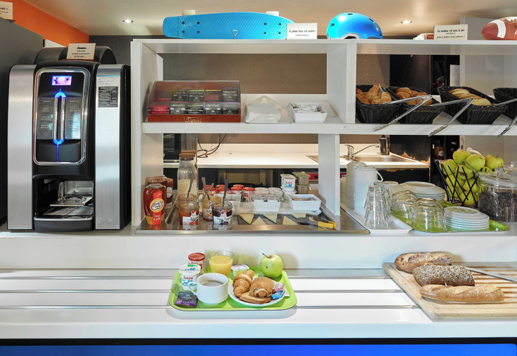 Food & Drinks 5, B&B Hotel Cergy Pierrelaye, Val-d'Oise