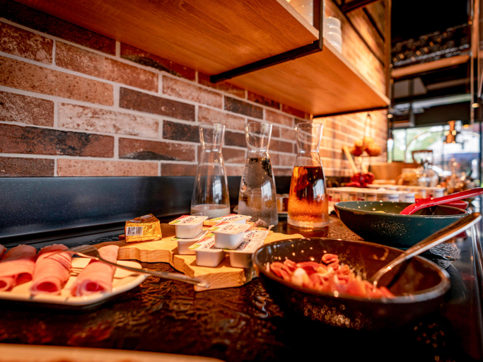 Food & Drinks 4, Ibis Styles Valenciennes Petite Forêt, Nord