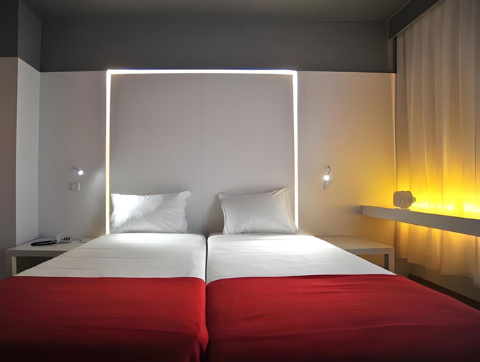 Bedroom 8