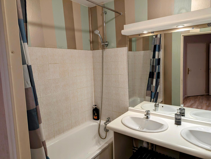 Bathroom 3, HolidayApartment Val d'Europe, Seine-et-Marne