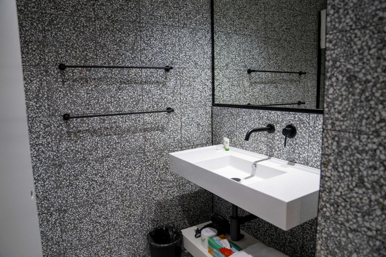 Bathroom 7