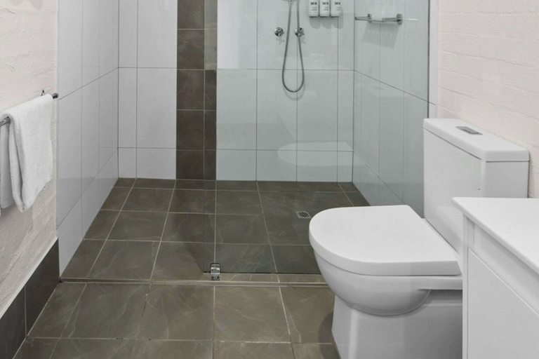 Bathroom 7