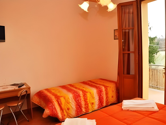 Bedroom 14
