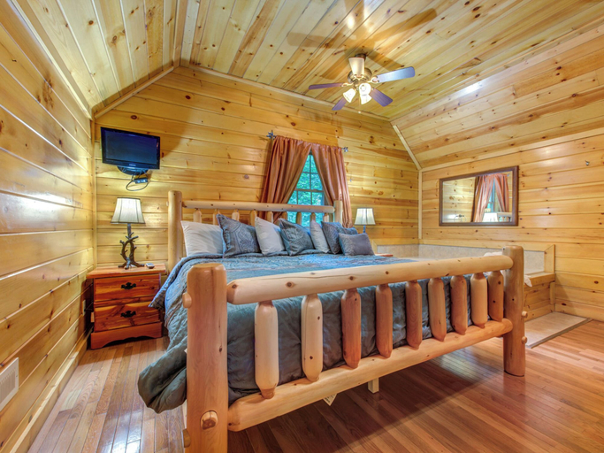 Bedroom 3, Smokies Bungalow, Sevier