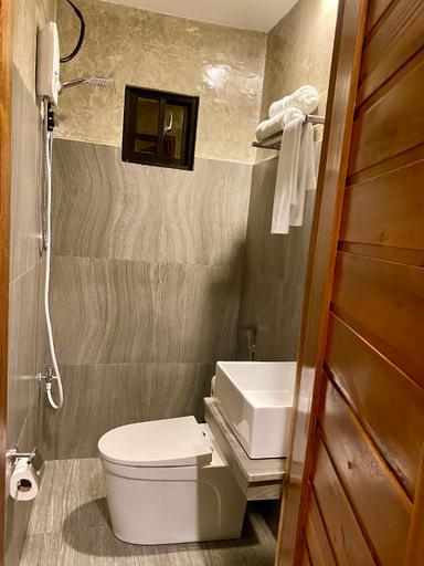 Bathroom 4