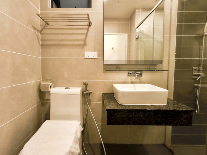 Bathroom 10