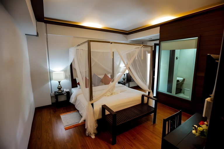 Bedroom 13