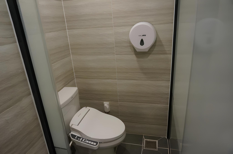 Bathroom 24