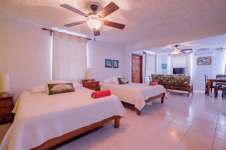 Bedroom 3, Seven Seas Resort