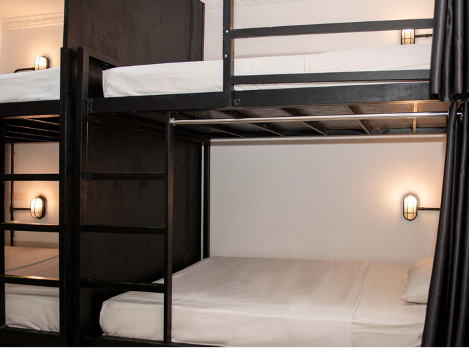 Bedroom 19