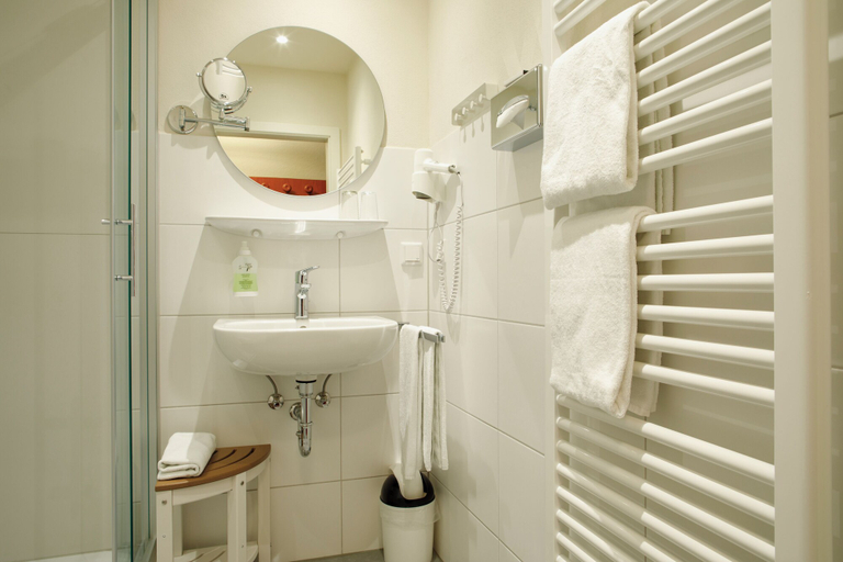 Bathroom 3, Hotel Eisenberger Hof, Meißen