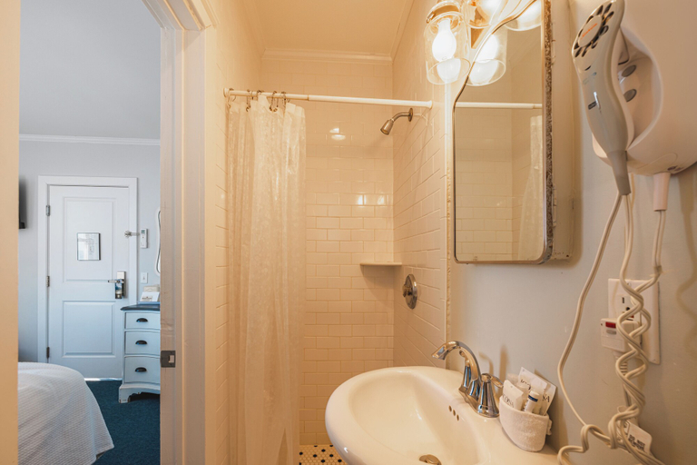Bathroom 3, Grand Victorian - Spring Lake, Monmouth