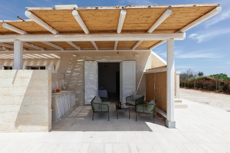 Others 5, Villa La Rimunda, Lecce