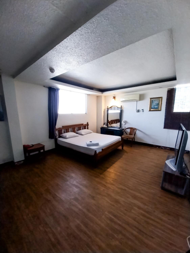 Bedroom 2, Hotel Holiday Park, Kota Kinabalu