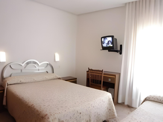 Others 3, Hostal Aragon, Teruel