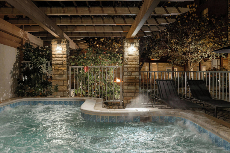 Sport & Beauty 5, Courtyard by Marriott Gatlinburg Downtown, Sevier