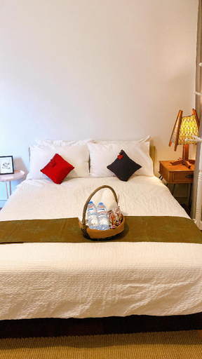 Bedroom 30
