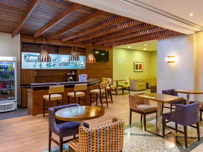 Food & Drinks 5, Mercure Curitiba Golden Hotel, Curitiba