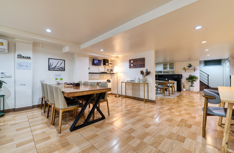 Dining Room 21