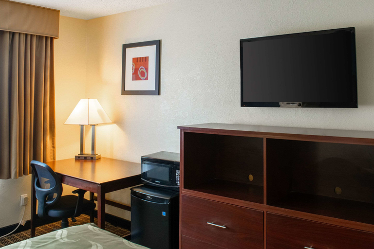 Bedroom 3, Quality Inn Plainfield - Indianapolis West, Hendricks