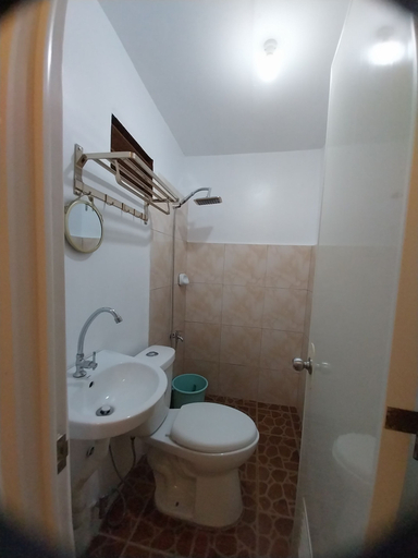 Bathroom 5, Nipa Hut Village, Loboc