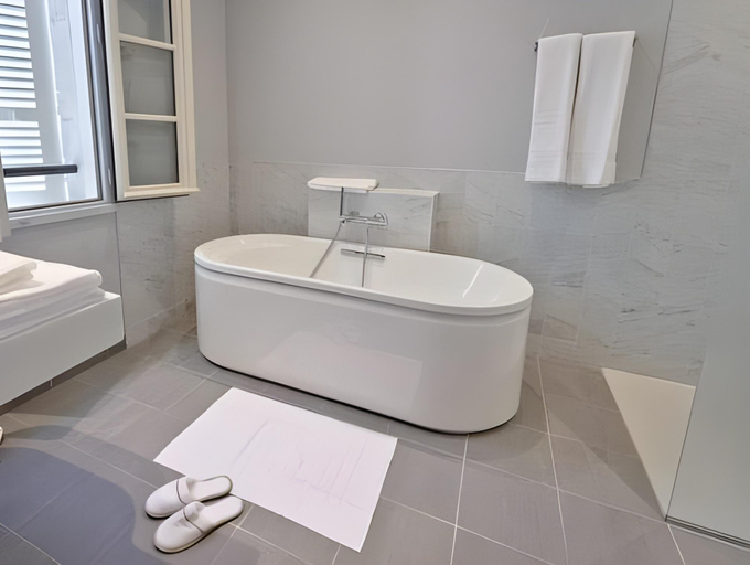 Bathroom 20