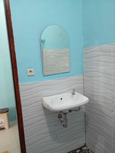 Bedroom 3, LALONG TERONG Guest House, Ngada