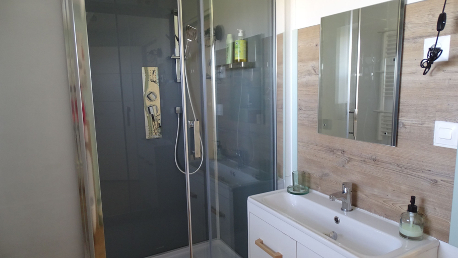 Bathroom 4, Les Gîtes de Petrocoriis, Dordogne