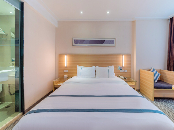 Bedroom 6