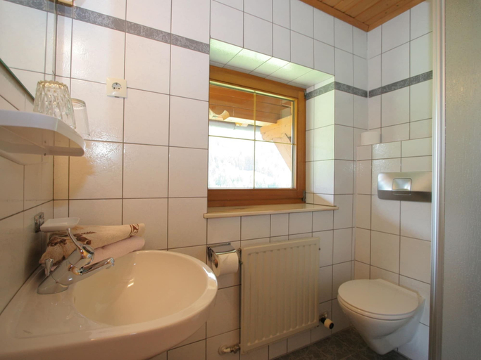 Bathroom 3, Sauna Apartment in Schladming, Liezen