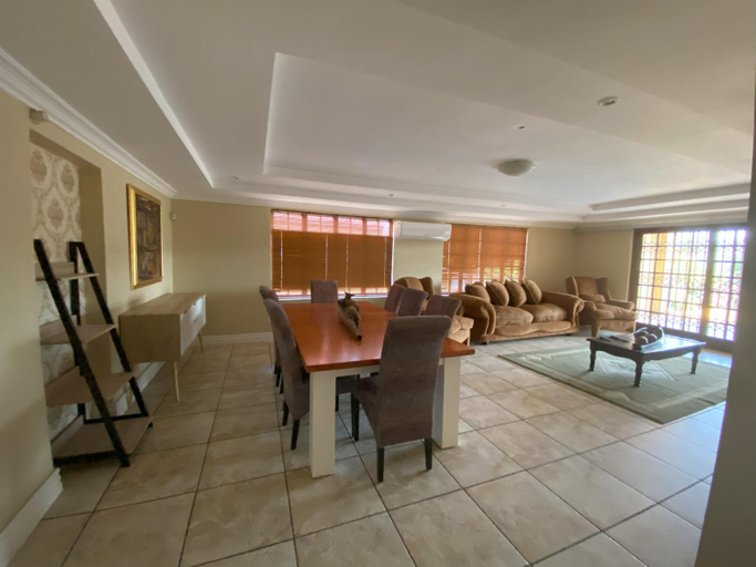 Food & Drinks, Lizzards Villa Guest House, Ehlanzeni