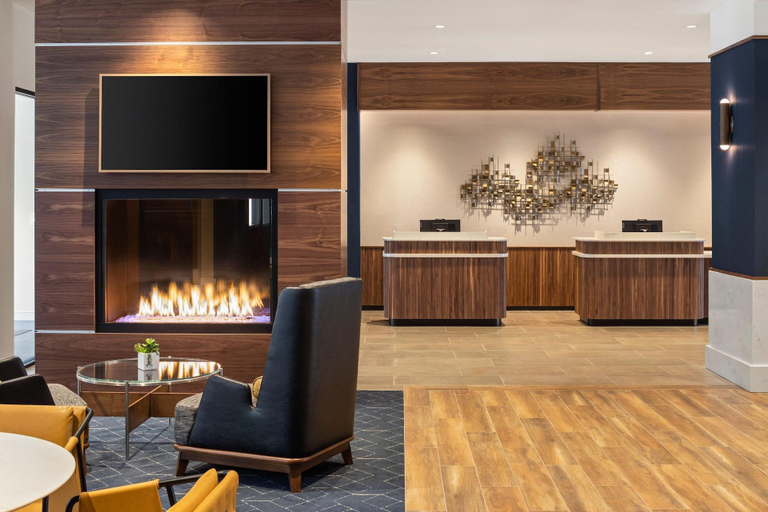 Public Area, Courtyard by Marriott Owatonna Downtown, Steele