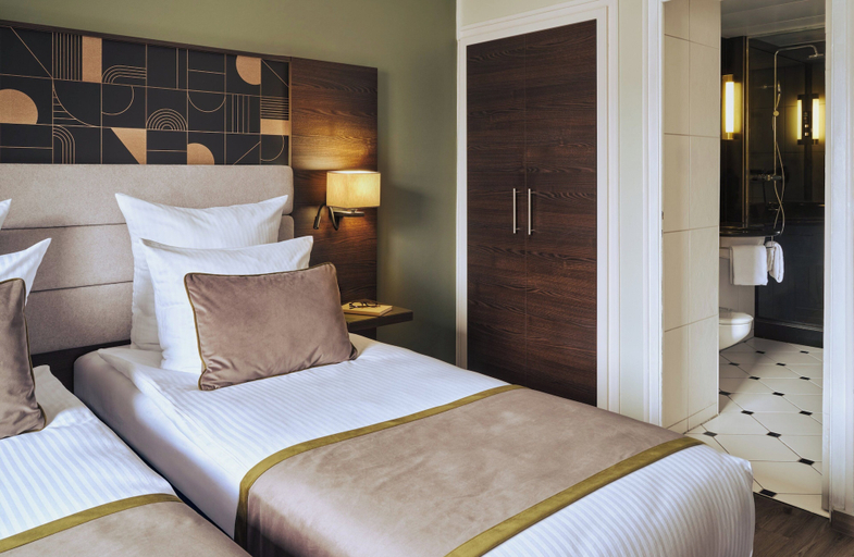 Bedroom 4, Hotel Mannheimer Hof - Leonardo Limited Edition, Mannheim