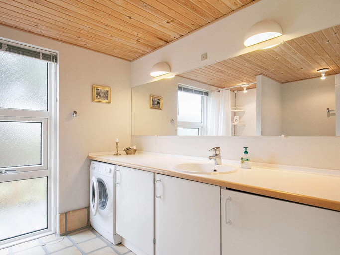 Bathroom 5, 4 Person Holiday Home in Hals, Aalborg