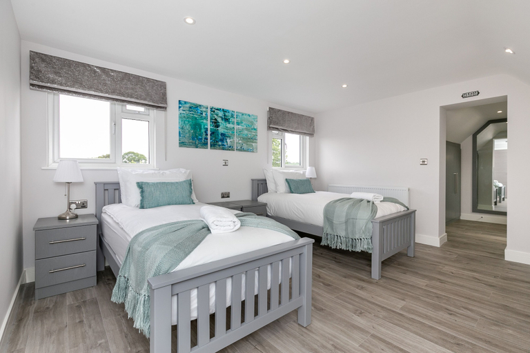 Bedroom 3, Maple Lodge, Wokingham