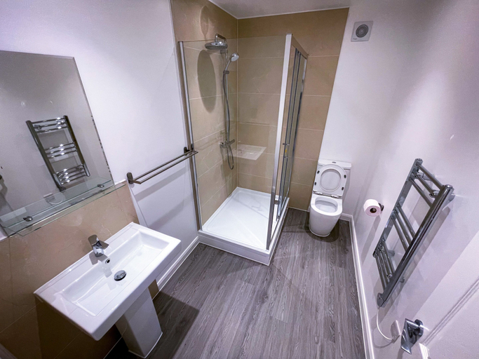 Bathroom 3, Ilford Apartments, London