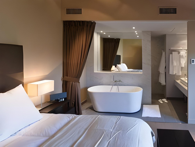 Bedroom 18