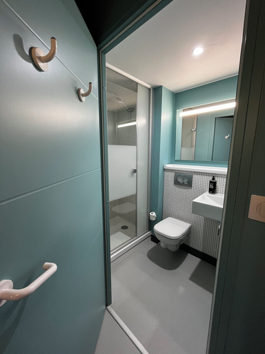 Bedroom 3, ibis budget Bourg en Bresse, Ain