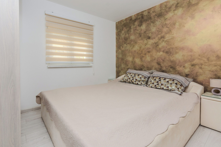 Bedroom 2, Apartments Mavracic, Vir