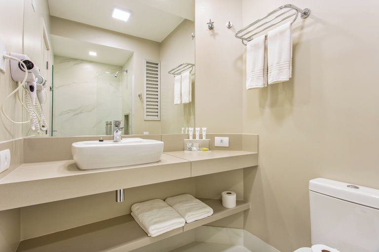 Bathroom 4, Bourbon Londrina Hotel, Londrina