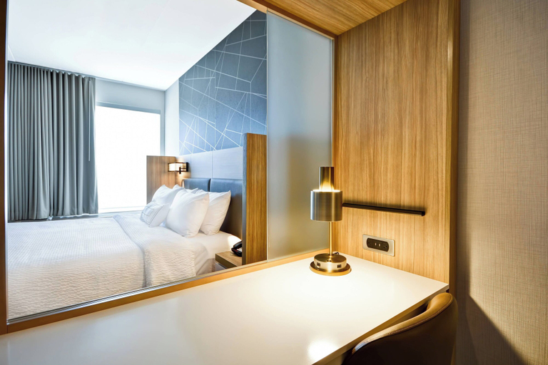 Bedroom 2, SpringHill Suites by Marriott Cincinnati Blue Ash, Hamilton